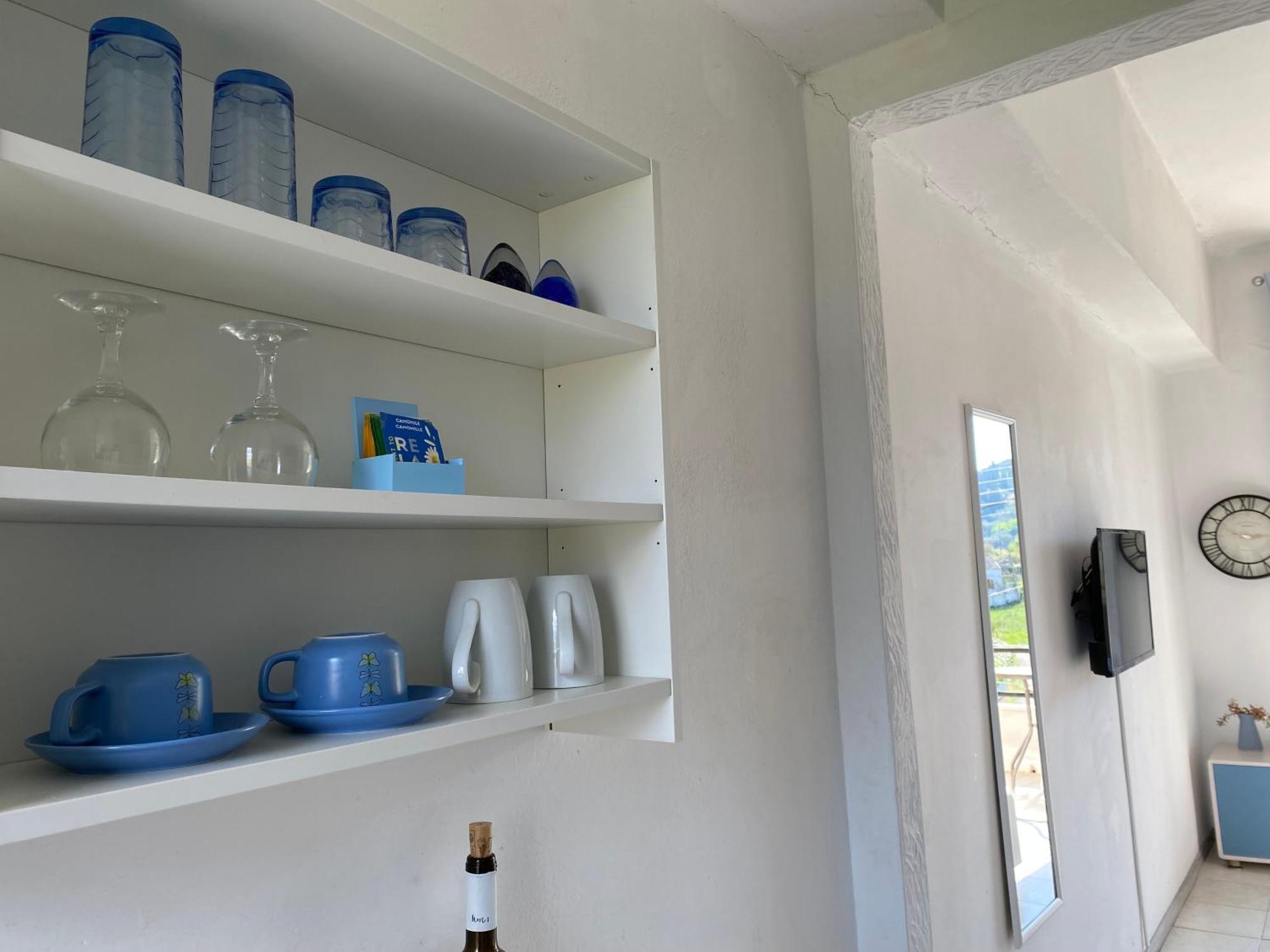Navy Apartment With Mountain View &Private Parking Vatos Экстерьер фото