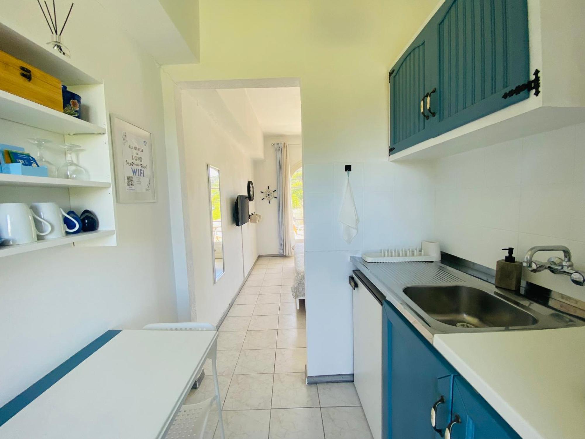Navy Apartment With Mountain View &Private Parking Vatos Экстерьер фото