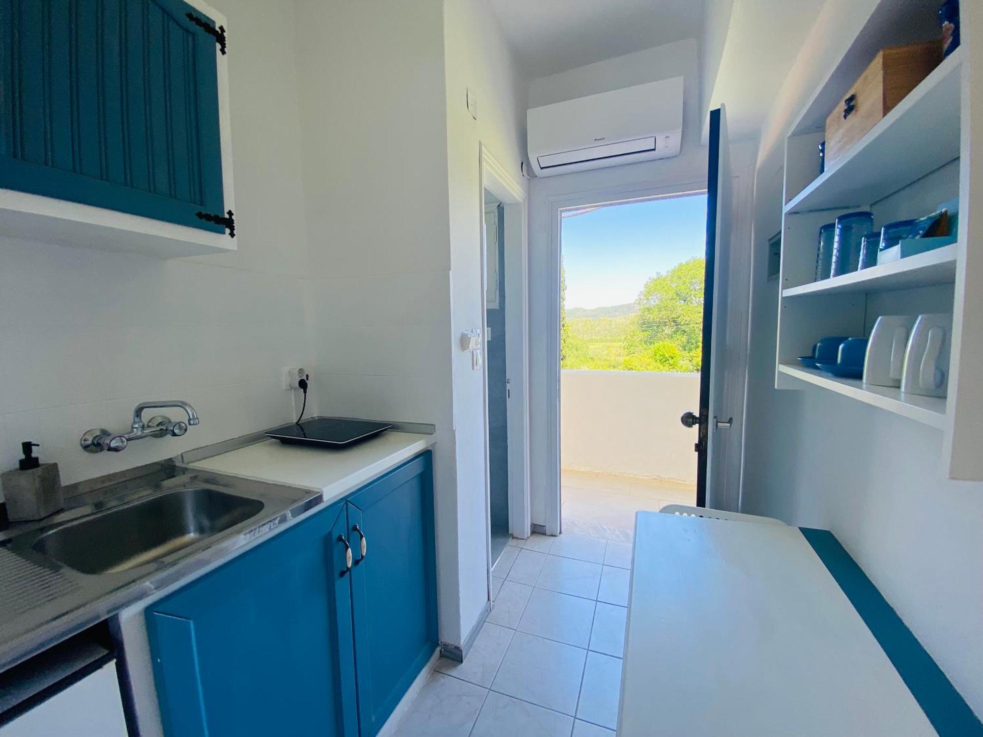 Navy Apartment With Mountain View &Private Parking Vatos Экстерьер фото