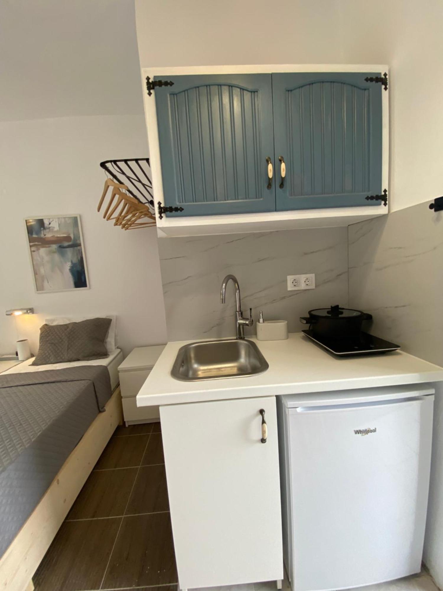 Navy Apartment With Mountain View &Private Parking Vatos Экстерьер фото